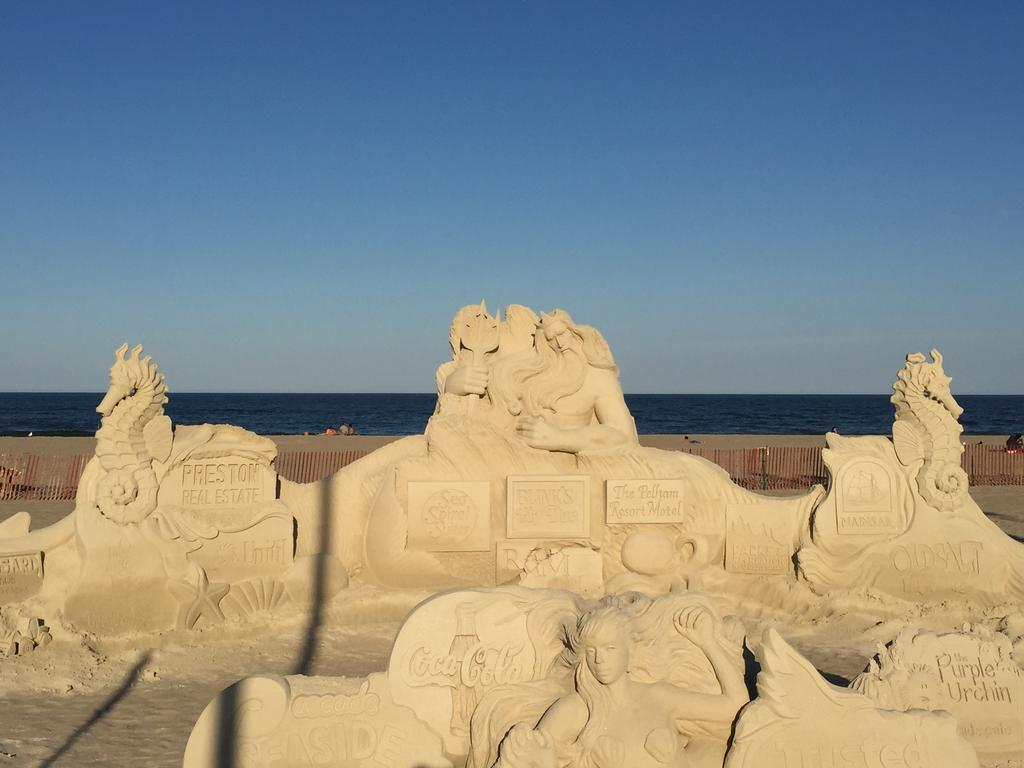 Beachfront At Hampton Beach Apartment Exterior photo